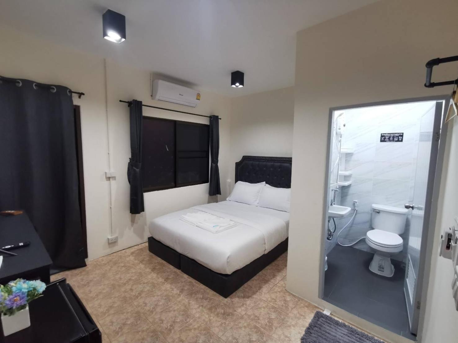 The One Hotel Паттая Екстер'єр фото
